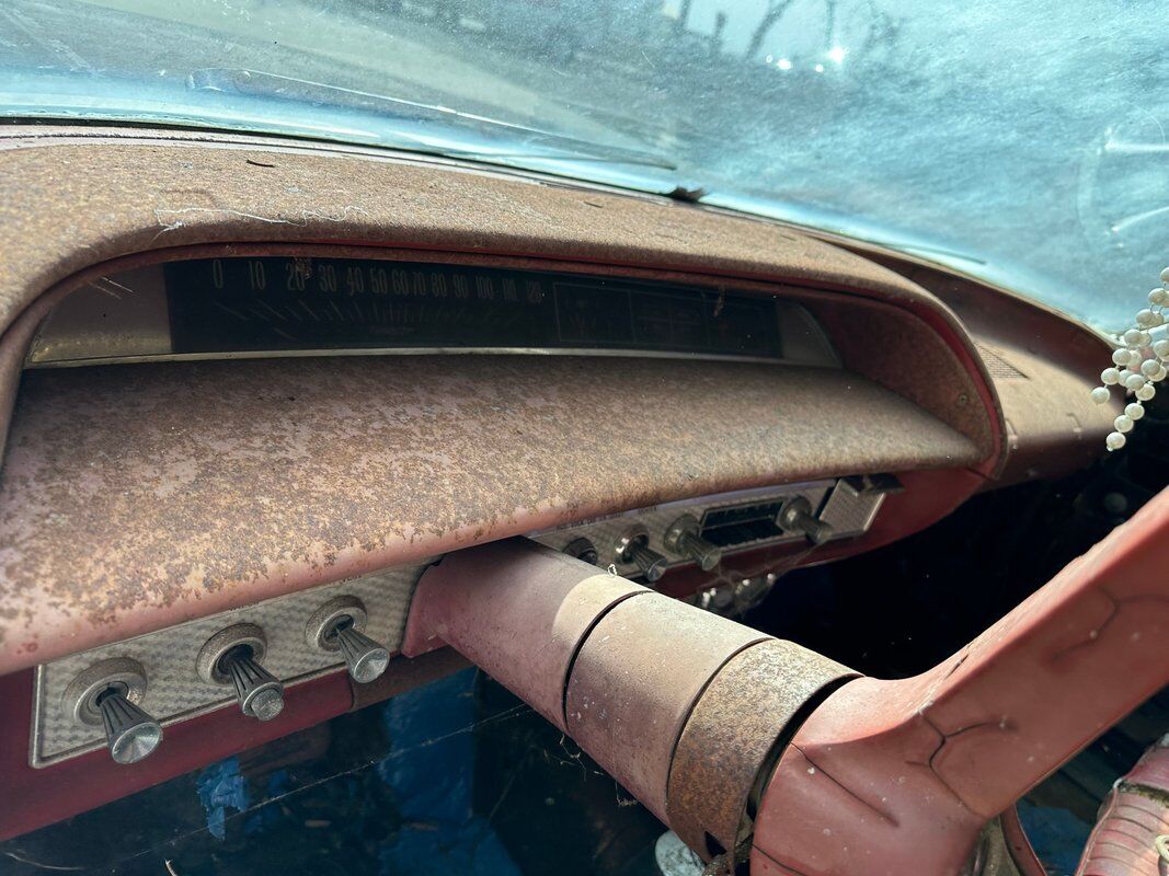 Chevrolet-Impala-1963-25