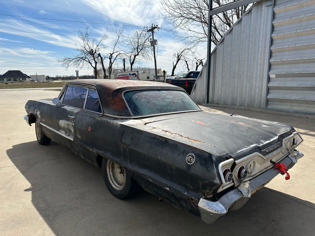 Chevrolet-Impala-1963-3