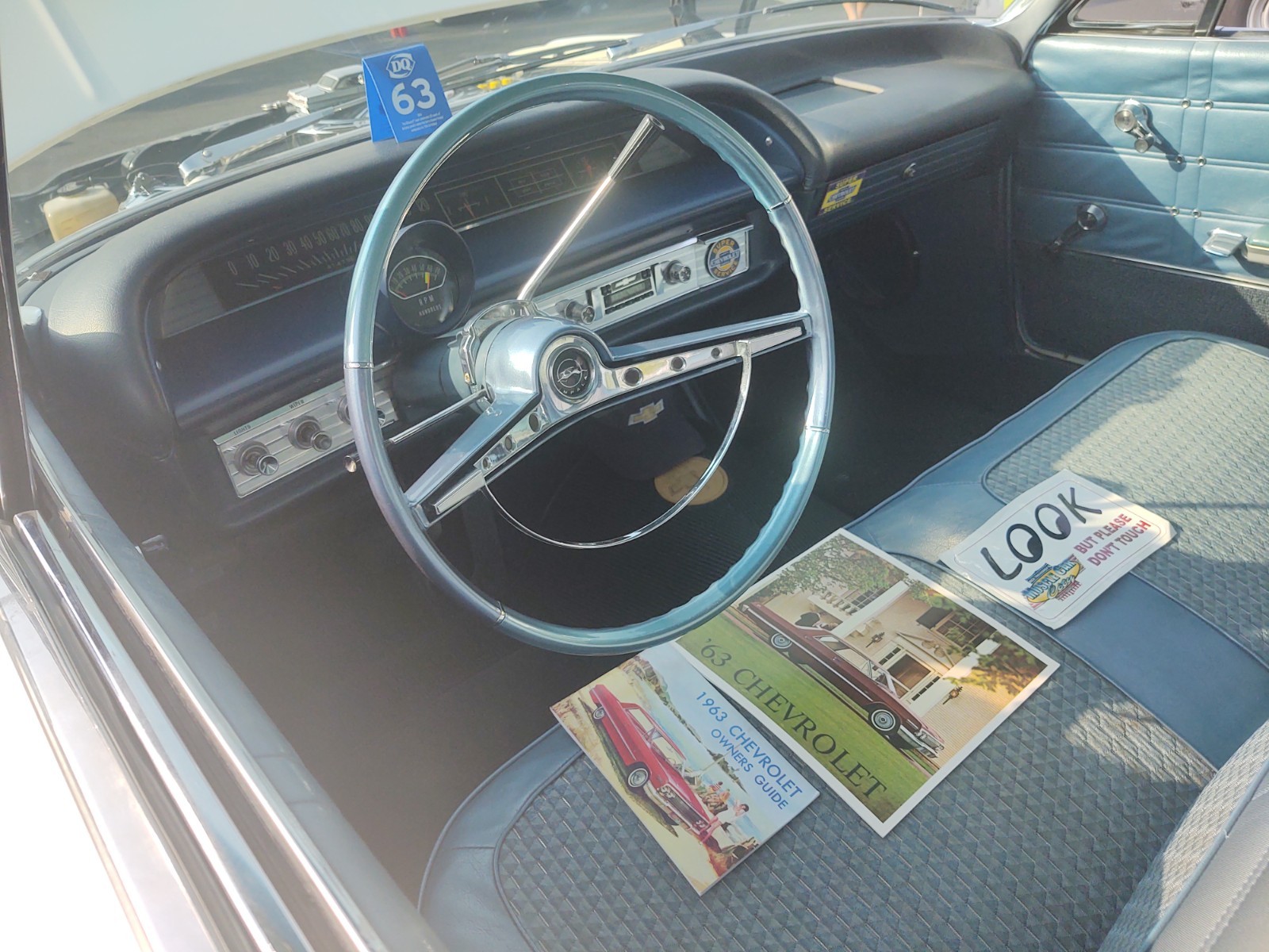 Chevrolet-Impala-1963-Coupe-2