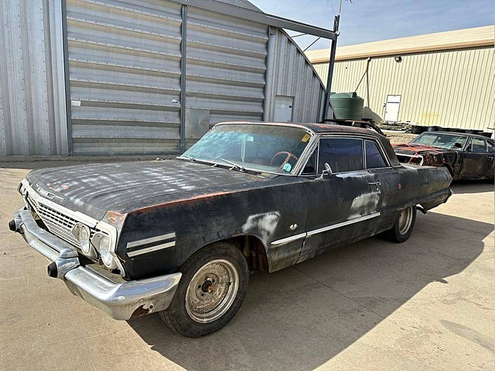 Chevrolet-Impala-1963-black-1