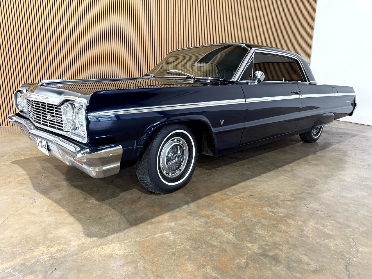 Chevrolet-Impala-1964-American-Muscle-Car-1