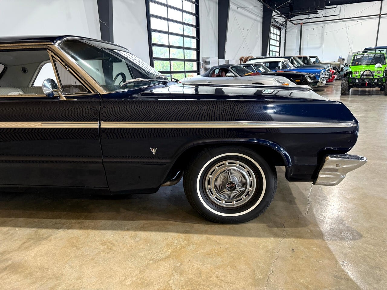 Chevrolet-Impala-1964-American-Muscle-Car-11