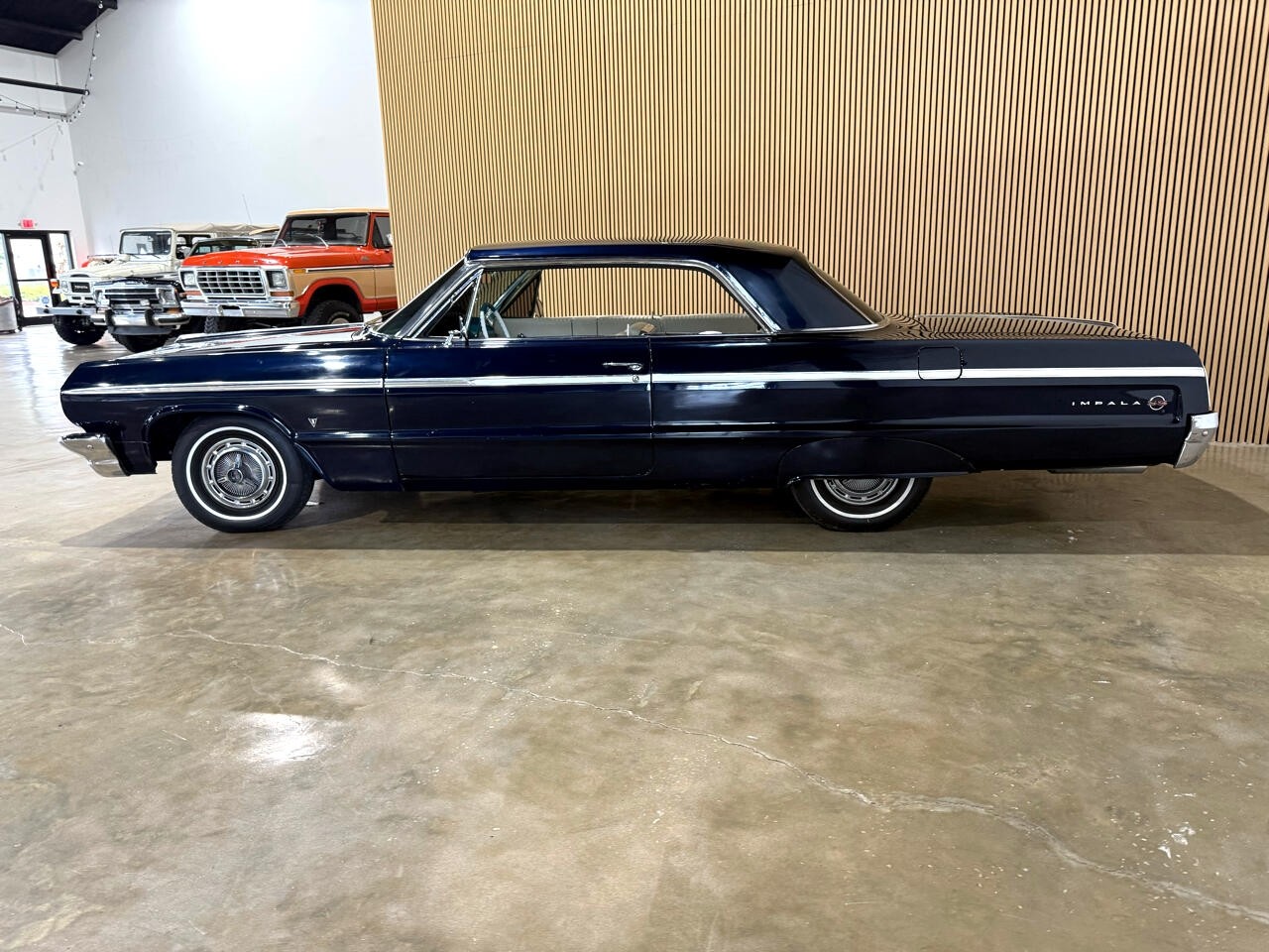 Chevrolet-Impala-1964-American-Muscle-Car-21