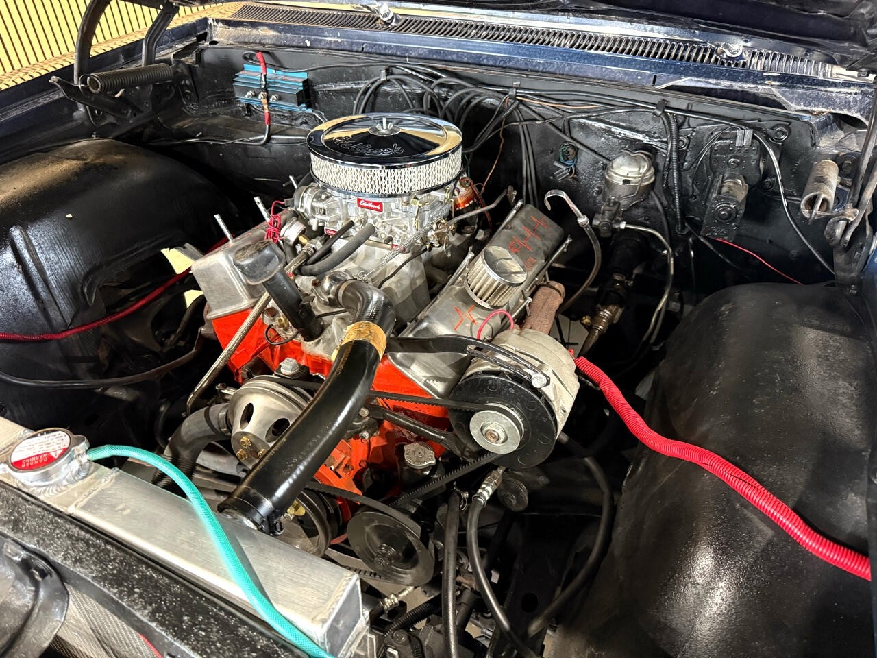 Chevrolet-Impala-1964-American-Muscle-Car-32