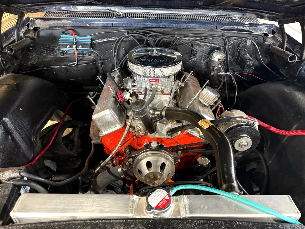 Chevrolet-Impala-1964-American-Muscle-Car-33