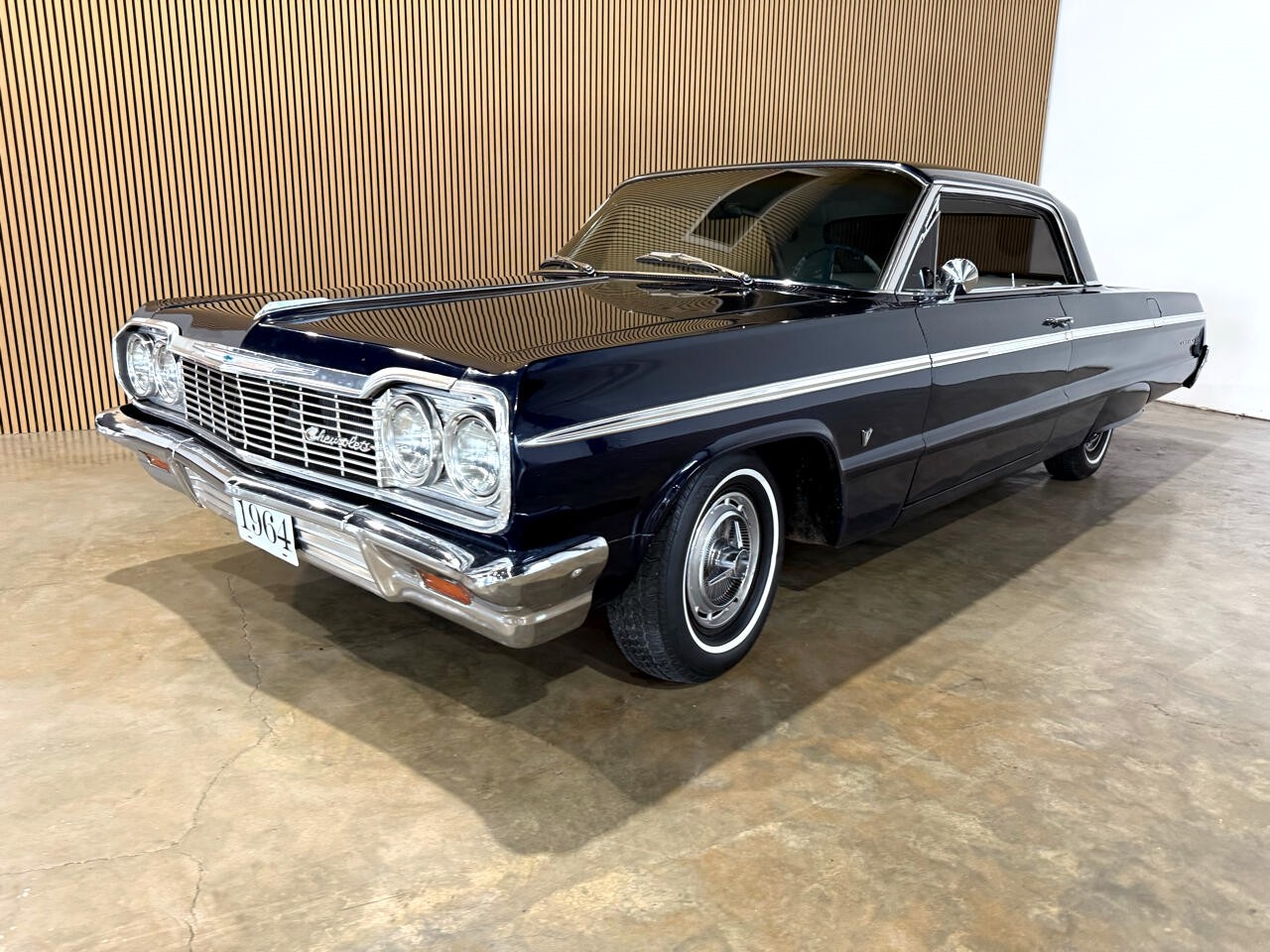 Chevrolet-Impala-1964-American-Muscle-Car-4