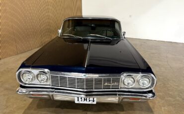 Chevrolet-Impala-1964-American-Muscle-Car-6