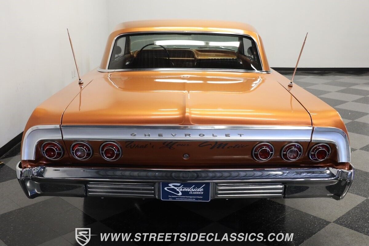 Chevrolet-Impala-1964-Coupe-8