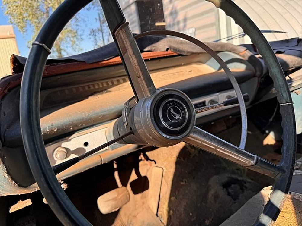 Chevrolet-Impala-1964-custom-10