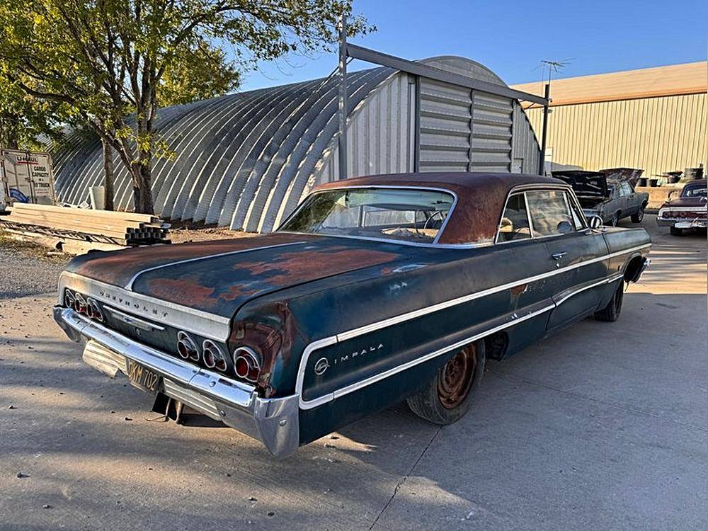 Chevrolet-Impala-1964-custom-2