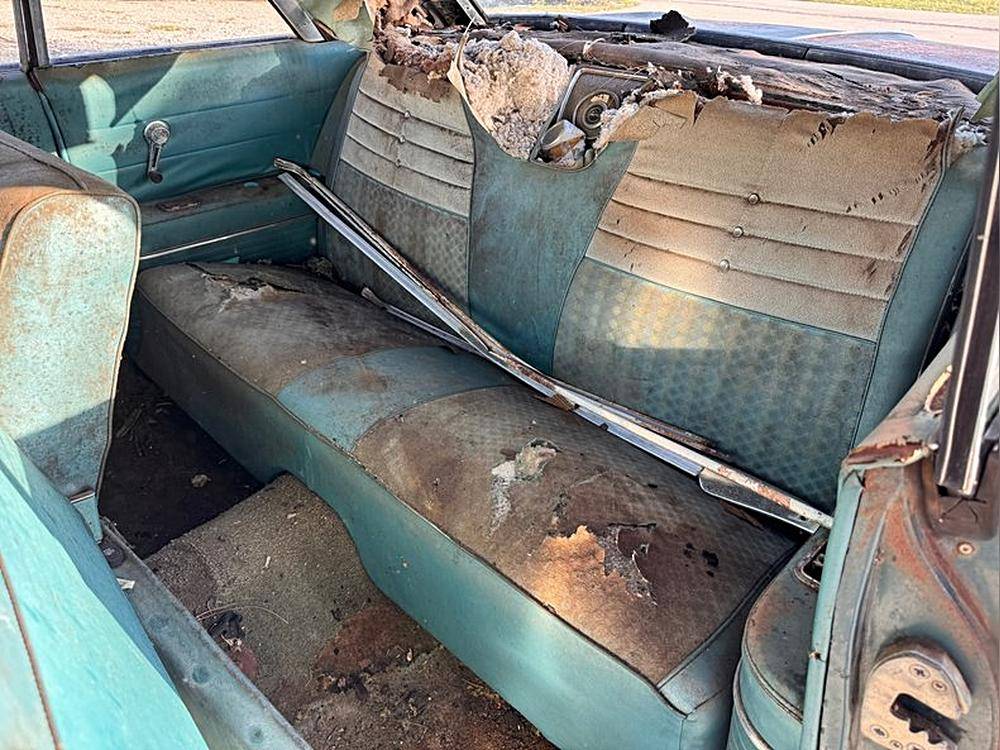 Chevrolet-Impala-1964-custom-9