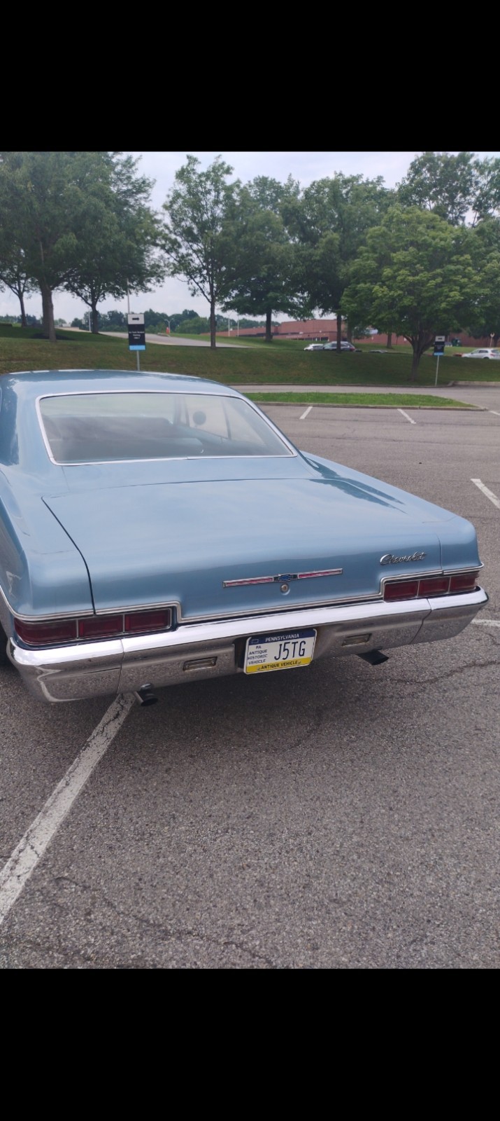 Chevrolet-Impala-1966-1