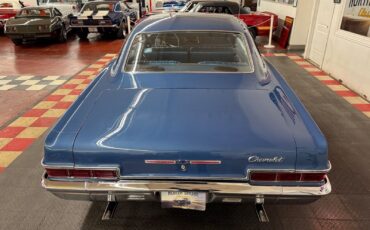 Chevrolet-Impala-1966-12