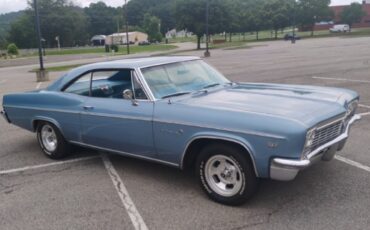 Chevrolet-Impala-1966-2