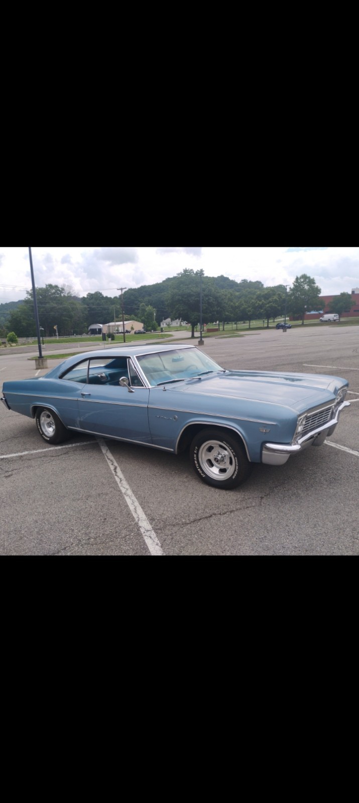 Chevrolet-Impala-1966-2