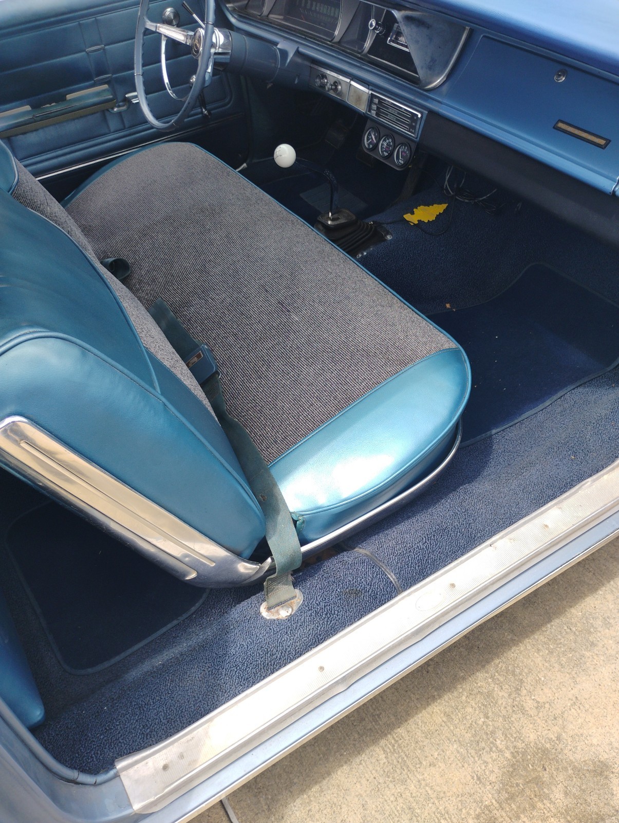 Chevrolet-Impala-1966-26