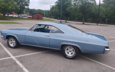 Chevrolet-Impala-1966-3