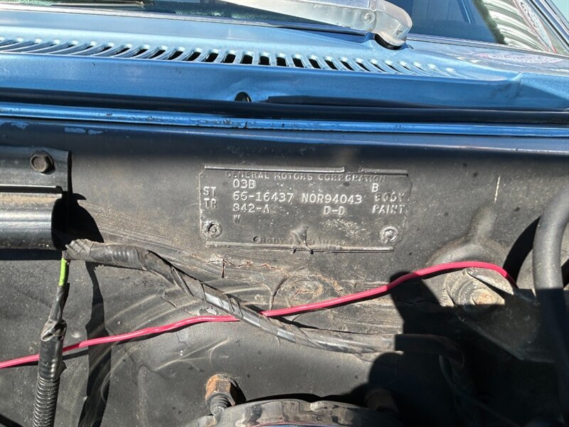 Chevrolet-Impala-1966-Black-Black-17