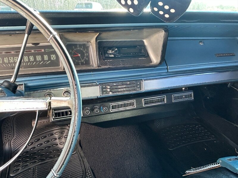 Chevrolet-Impala-1966-Black-Black-41