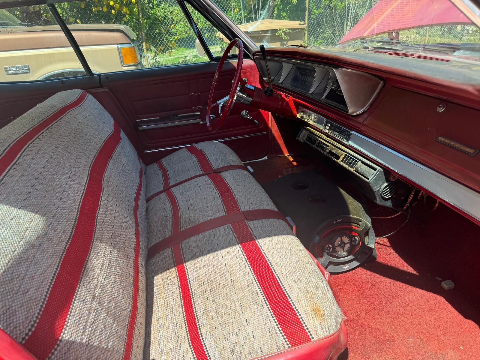 Chevrolet-Impala-1966-Coupe-1