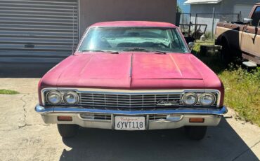 Chevrolet-Impala-1966-Coupe