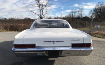 Chevrolet-Impala-1966-White-Red-3