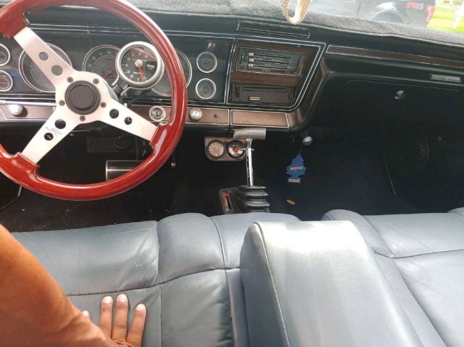 Chevrolet-Impala-1967-2