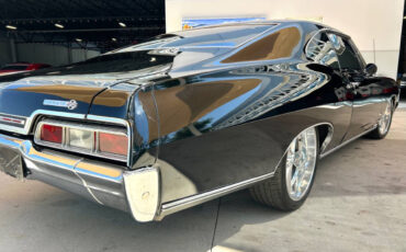 Chevrolet-Impala-1967-Coupe-13
