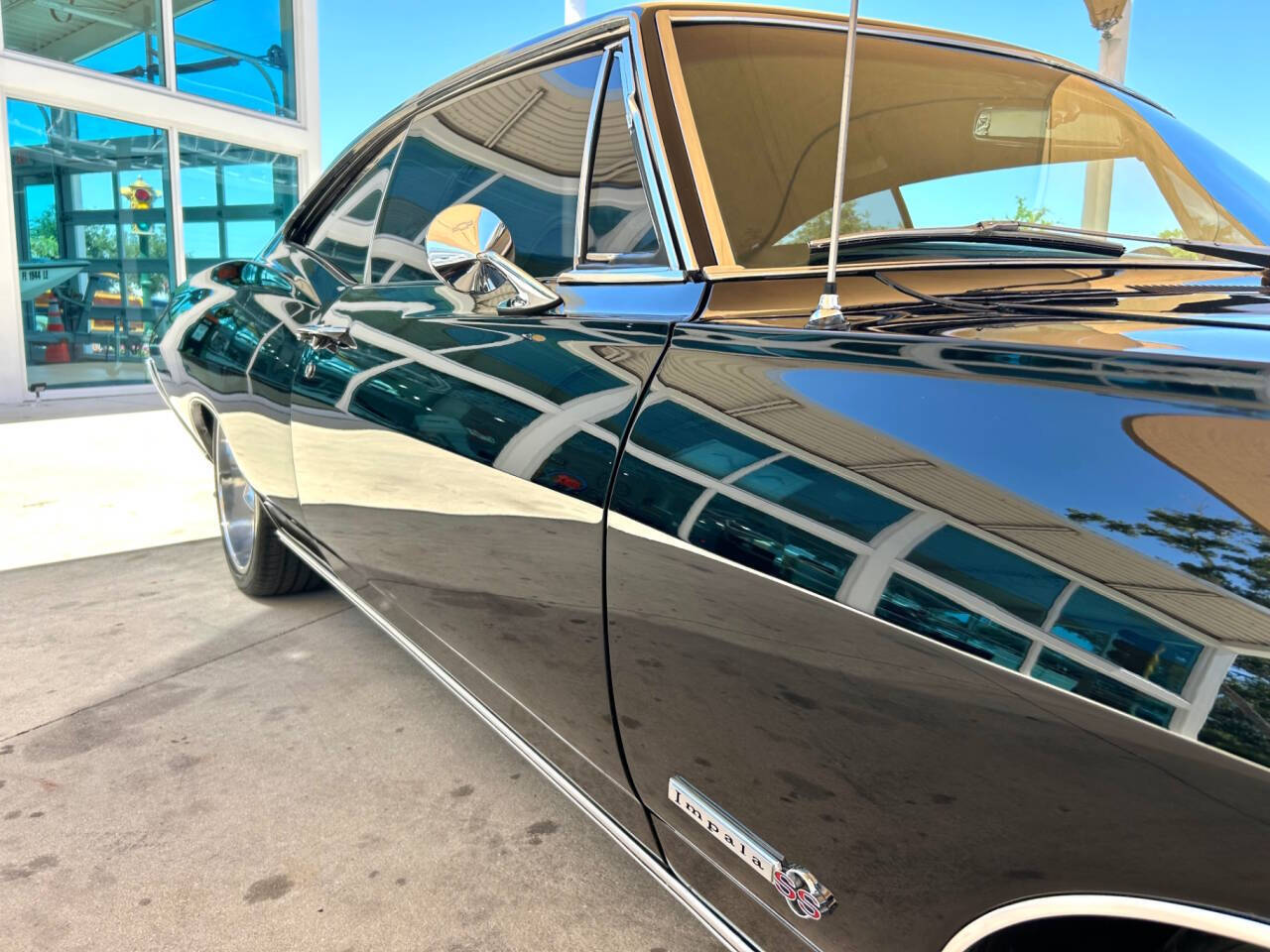 Chevrolet-Impala-1967-Coupe-15