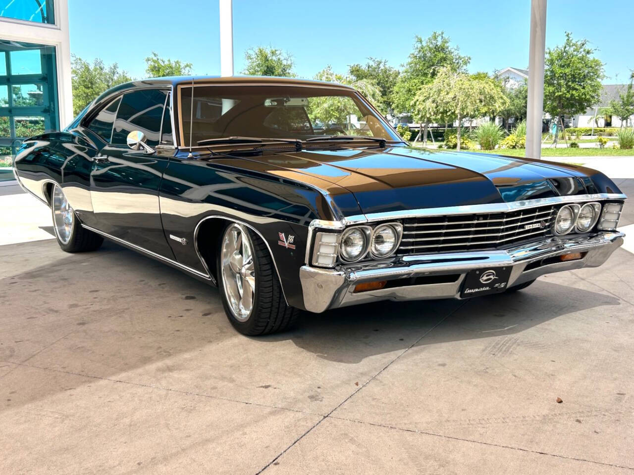 Chevrolet-Impala-1967-Coupe-2