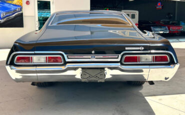 Chevrolet-Impala-1967-Coupe-5