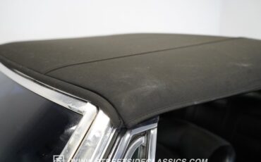 Chevrolet-Impala-1967-Ermine-White-Black-47