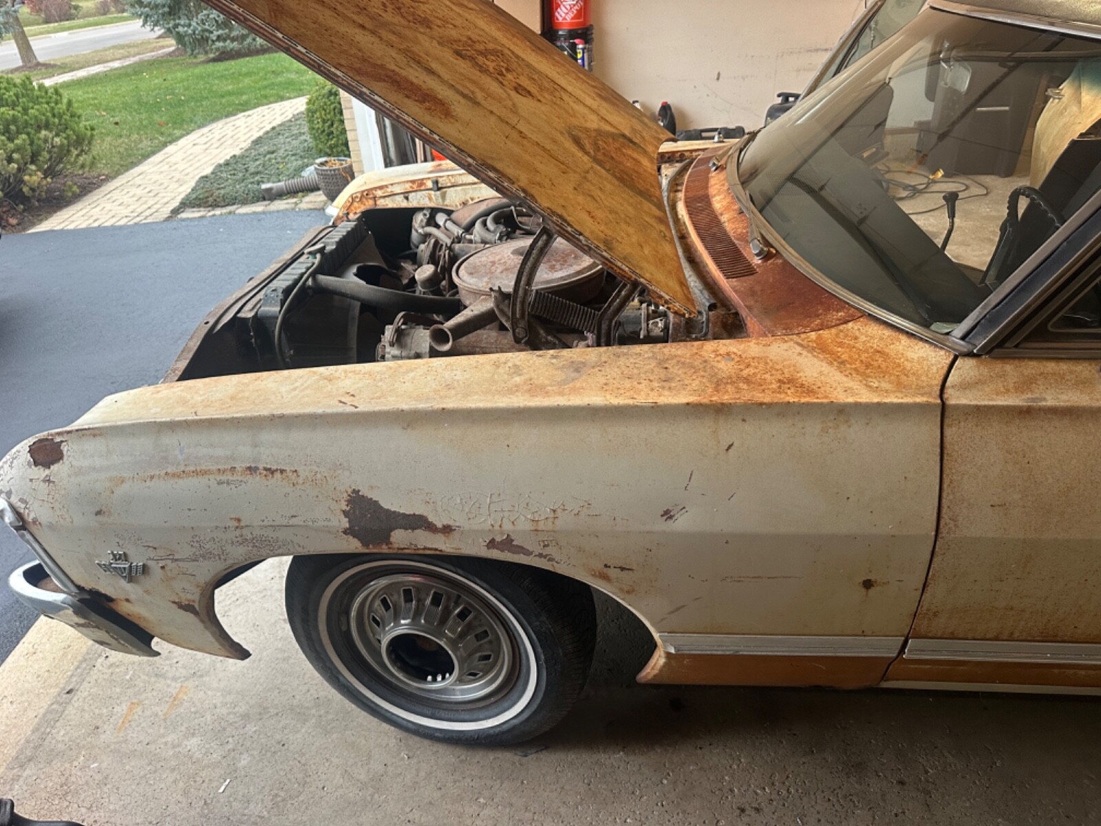 Chevrolet-Impala-1967-Sedan-32