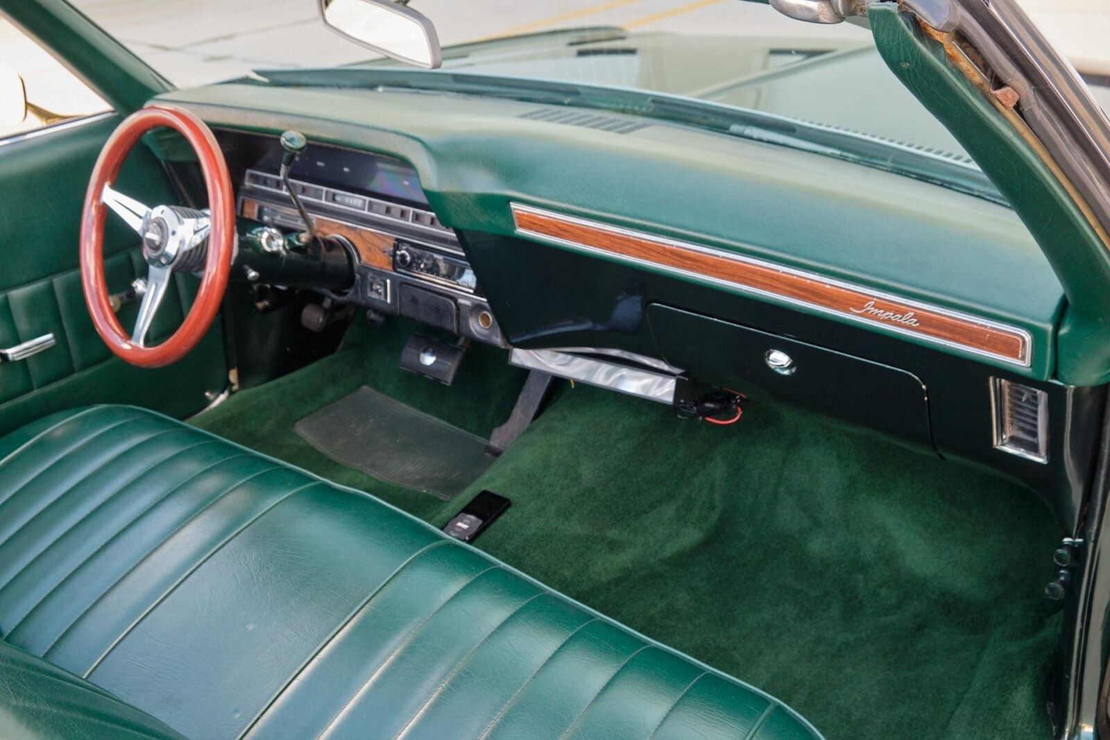 Chevrolet-Impala-1970-2-Door-13