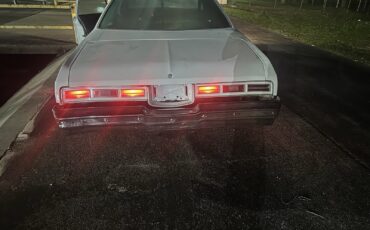 Chevrolet-Impala-1976-Coupe-12