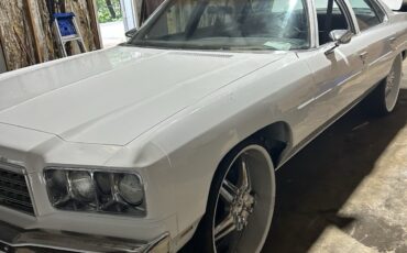 Chevrolet-Impala-1976-Coupe-15