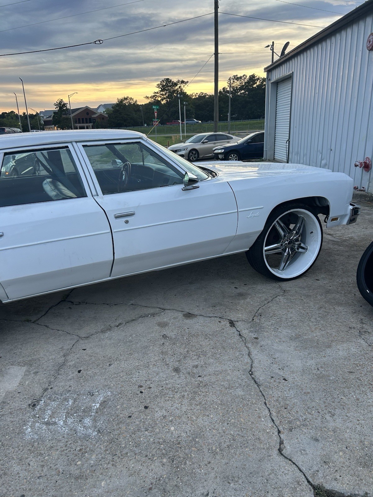 Chevrolet-Impala-1976-Coupe