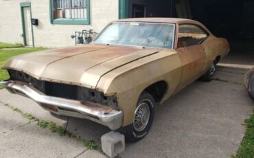 Chevrolet-Impala-ss-1967-Gold-Gold-2