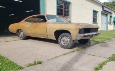 Chevrolet-Impala-ss-1967-Gold-Gold