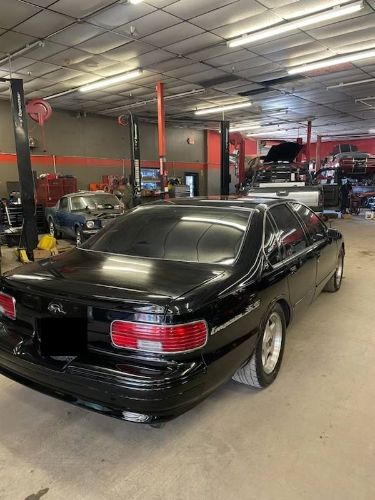 Chevrolet-Impala-ss-1994-1