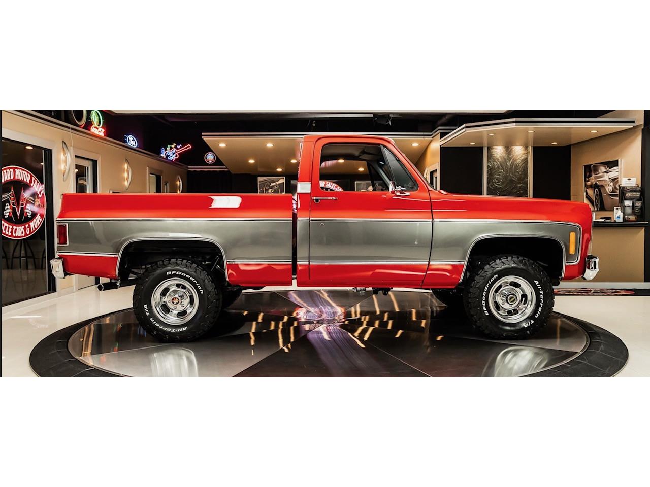 Chevrolet-K-10-1978-Red-and-Grey-Grey-10