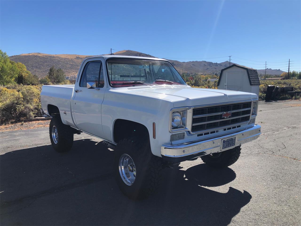 Chevrolet-K-10-1978-White-Red-2