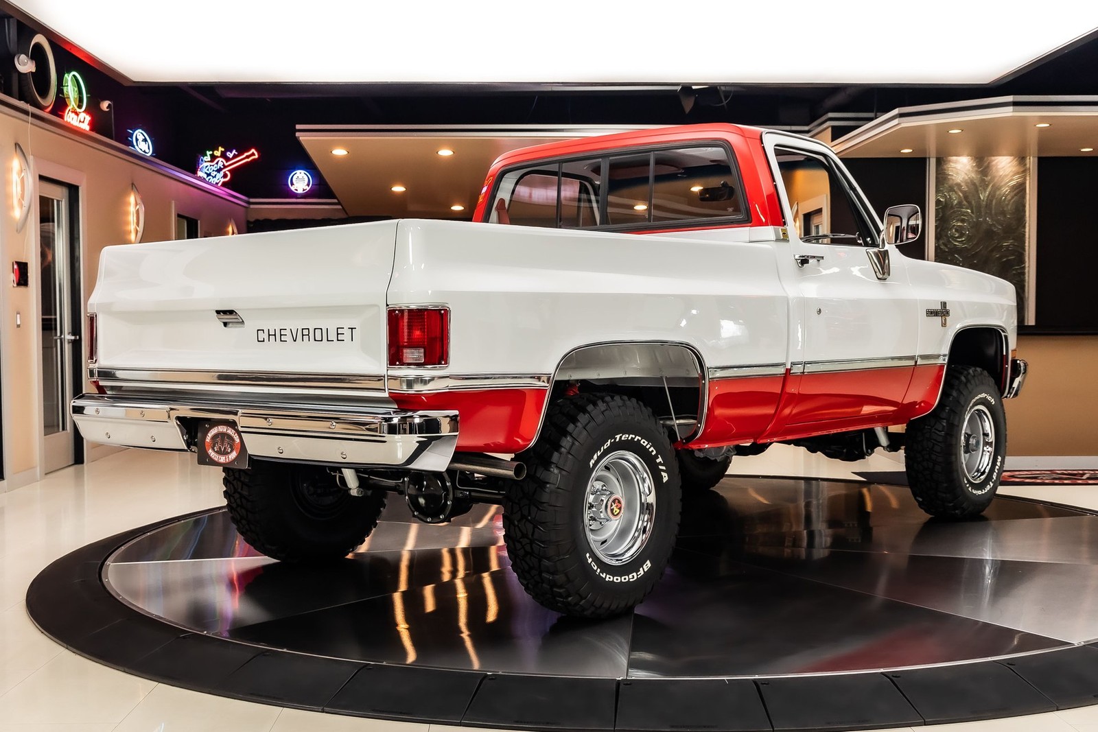 Chevrolet-K-10-1987-Pickup-Truck-12