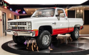 Chevrolet-K-10-1987-Pickup-Truck