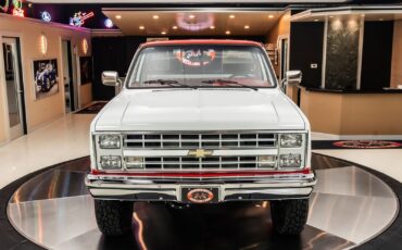 Chevrolet-K-10-1987-Pickup-Truck-8