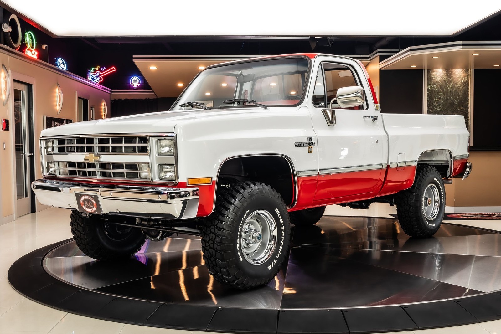 Chevrolet-K-10-1987-Pickup-Truck