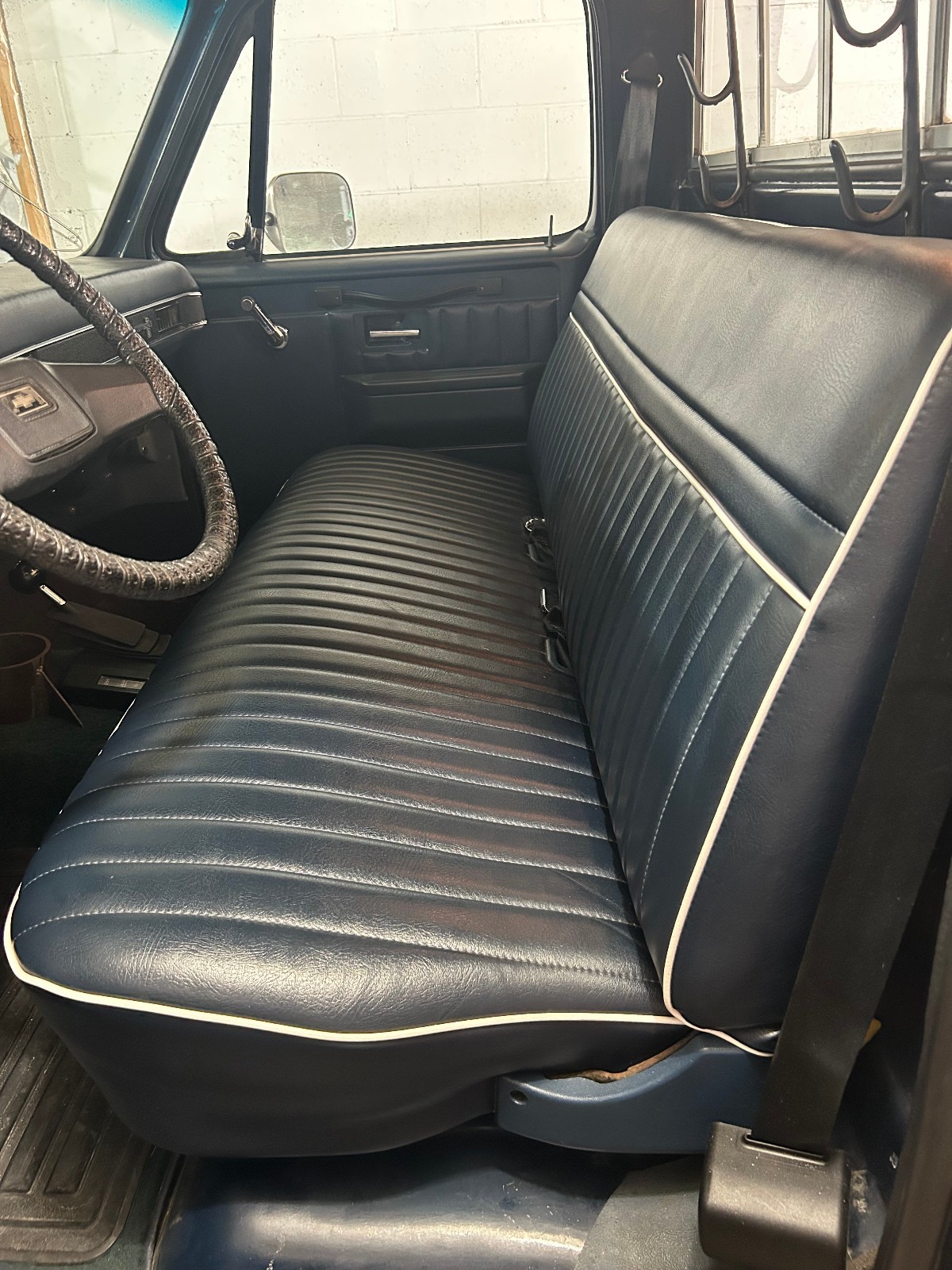 Chevrolet-K10-1982-Standard-Cab-Pickup-15