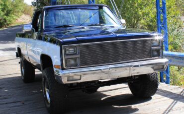 Chevrolet-K10-1982-Standard-Cab-Pickup-2