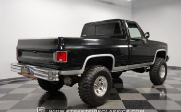 Chevrolet-K10-1985-Black-Black-10