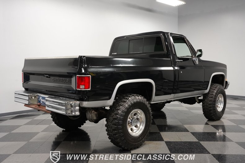 Chevrolet-K10-1985-Black-Black-10